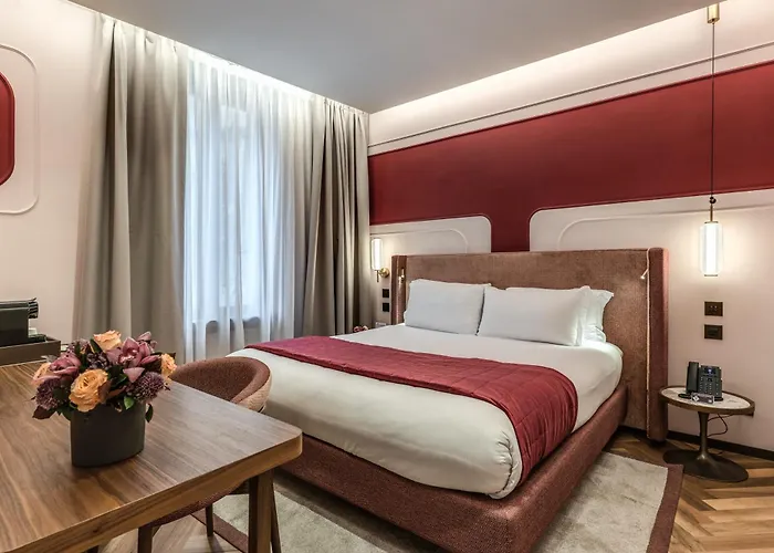 The Steps - By Eitch Collection Roma