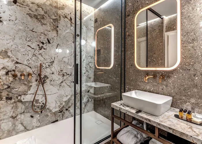 Otel The Steps - By Eitch Collection