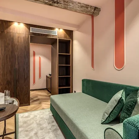 Hotel The Steps - By Eitch Collection