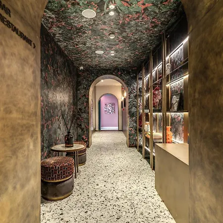 The Steps - By Eitch Collection Rome