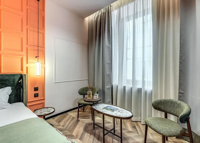 Hotel The Steps - By Eitch Collection