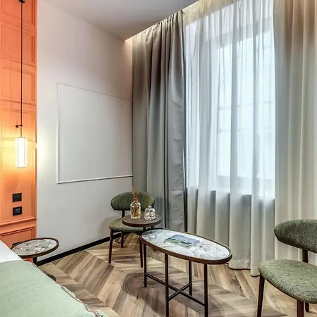 Hotel The Steps - By Eitch Collection