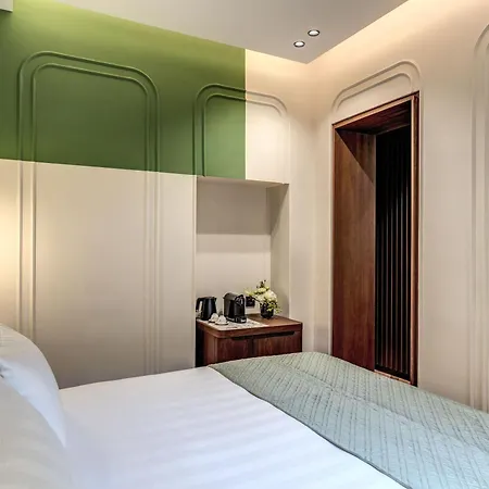 Hotel The Steps - By Eitch Collection