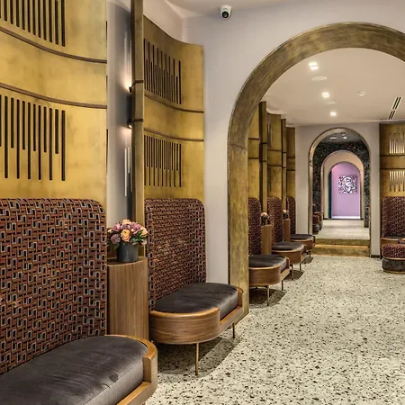 Hotel The Steps - By Eitch Collection